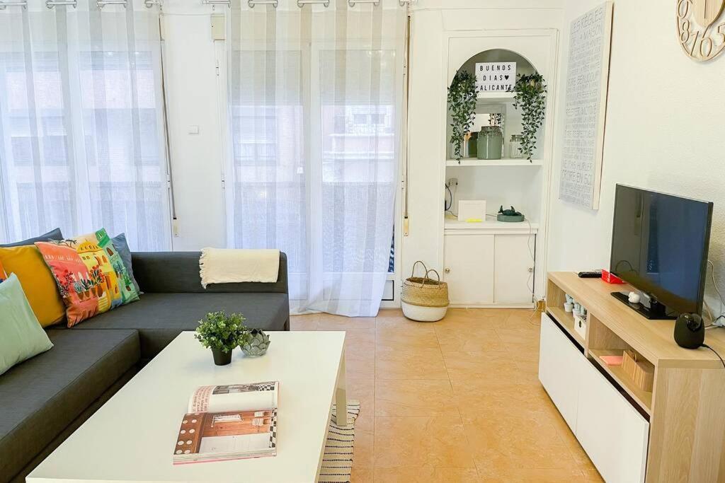 Coqueto Y Amplio Apartamento A 15 Min De La Playa 阿利坎特 外观 照片