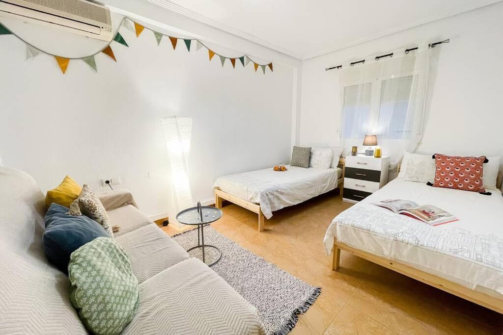 Coqueto Y Amplio Apartamento A 15 Min De La Playa 阿利坎特 外观 照片