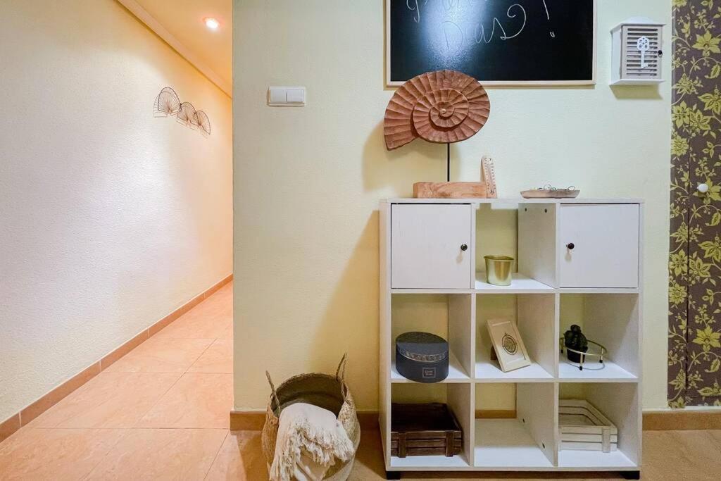 Coqueto Y Amplio Apartamento A 15 Min De La Playa 阿利坎特 外观 照片